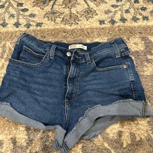 Levi shorts